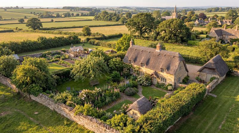 Cottage garden aerial photography — Skyline Drone Services